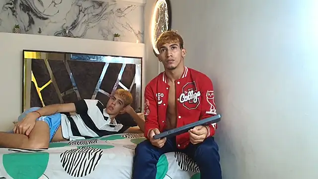 Snapshot of IMPERIO_ROMANO chatting on December 3, 7:12 pm IMPERIO ROMANO online show from December 3, 7:12 pm