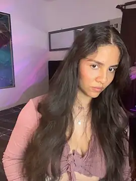 Snapshot of alisaa_jhons1 chatting on November 21, 2:21 am alisaa jhons1 online show from November 21, 2:21 am