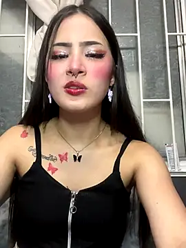 Snapshot of Celeste_Moretti chatting on December 20, 1:23 am Celeste Moretti online show from December 20, 1:23 am