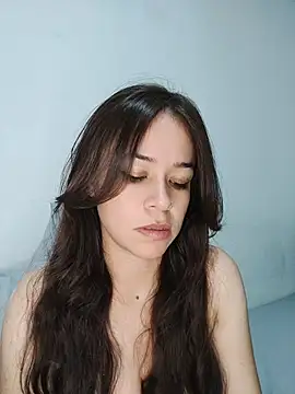 Snapshot of danielamonet chatting on May 7, 10:09 am danielamonet online show from May 7, 10:09 am