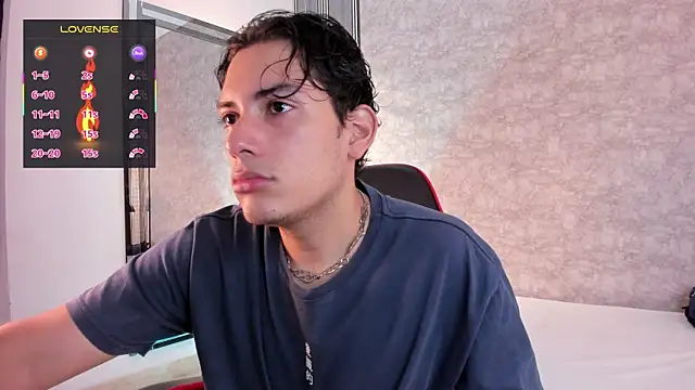 TheoHart  online show from November 25, 12:05 pm