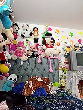 Snapshot of Rousanyel chatting on November 5, 4:01 am Rousanyel online show from November 5, 4:01 am