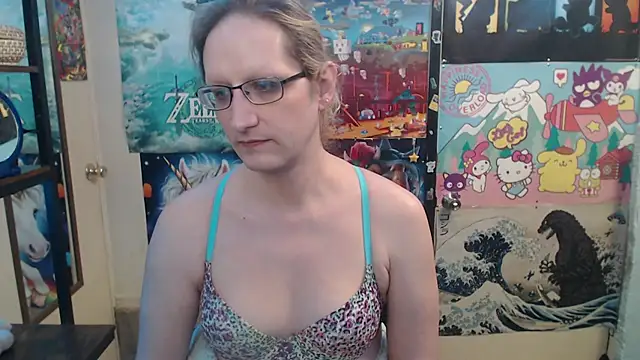 Savanah Banana  online show from March 22, 9:34 am