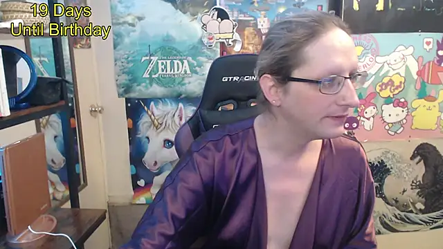 Savanah Banana  online show from May 3, 9:26 am
