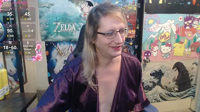 Savanah Banana  online show from July 17, 9:49 am
