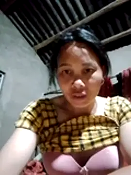 Snapshot of Ana_hoa chatting on May 13, 3:31 pm Ana hoa online show from May 13, 3:31 pm