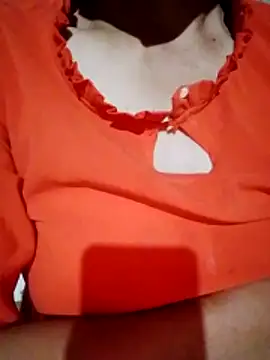 Snapshot of Ana_hoa chatting on June 6, 8:35 pm Ana hoa online show from June 6, 8:35 pm
