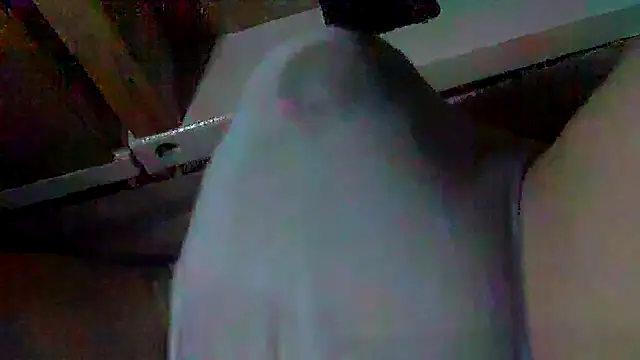 Snapshot of houkeiboy78 chatting on December 13, 9:09 pm houkeiboy78 online show from December 13, 9:09 pm