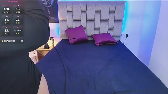 Snapshot of samiraa_haalem chatting on December 19, 6:26 pm samiraa haalem online show from December 19, 6:26 pm