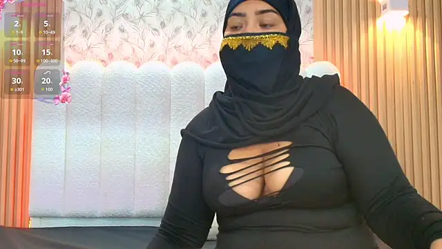 Snapshot of samiraa_haalem chatting on May 21, 3:46 am samiraa haalem online show from May 21, 3:46 am