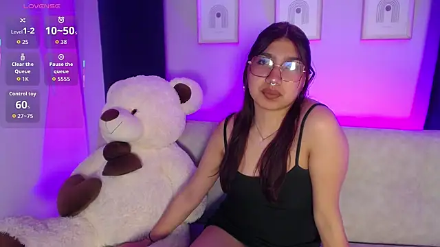 Mia Blair  online show from November 25, 4:45 am