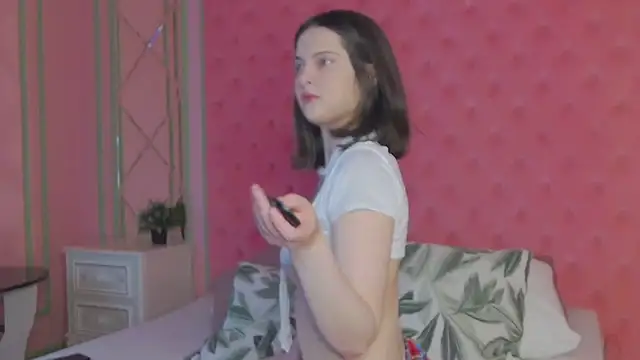 Snapshot of Ruby_de_Cherry chatting on June 15, 12:51 pm Ruby de Cherry online show from June 15, 12:51 pm