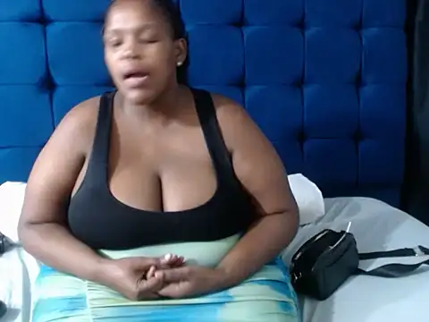 StunningChunky online show from November 8, 5:01 pm