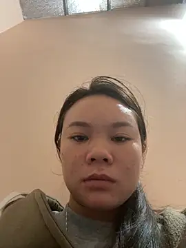 Snapshot of Dilen_7533 chatting on November 18, 12:49 am Dilen 7533 online show from November 18, 12:49 am