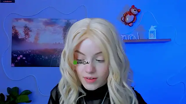 mia starrr  online show from March 15, 8:04 pm