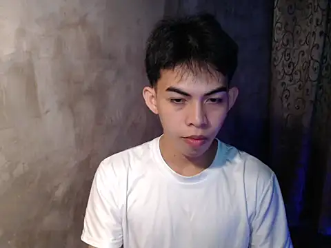 Urhotsilverboy online show from January 11, 2:33 pm