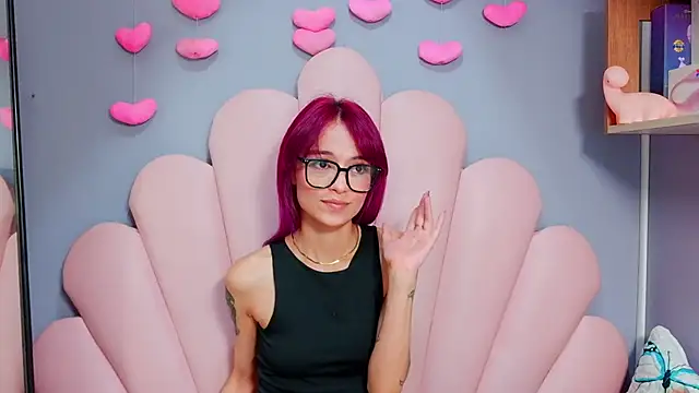 luci miller online show from June 20, 3:53 am