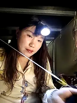 Snapshot of Helen_kelly chatting on December 5, 10:57 am Helen kelly online show from December 5, 10:57 am