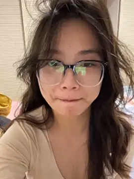 Hmm 0303 online show from February 13, 2:24 pm