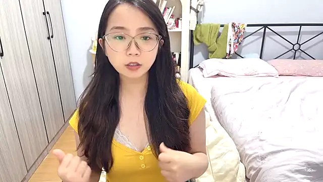Hmm 0303 online show from April 28, 5:07 pm