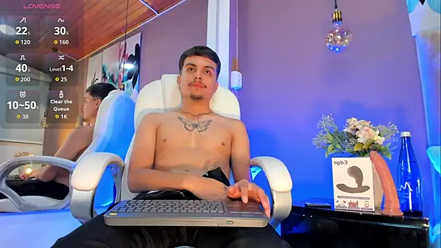 NicolasRey1 online show from November 26, 5:19 am