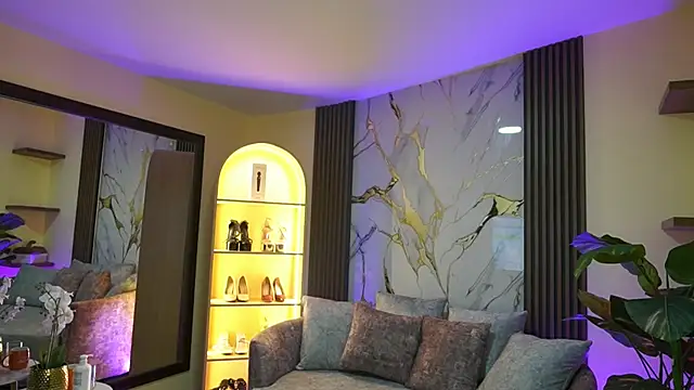 TessaaFox online show from February 21, 11:33 am