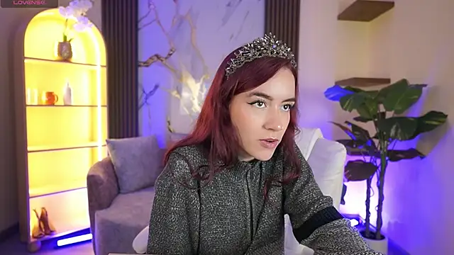 TessaaFox online show from March 11, 12:33 pm