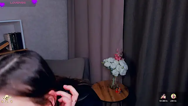 Snapshot of JosieNadile chatting on November 11, 12:38 pm JosieNadile online show from November 11, 12:38 pm