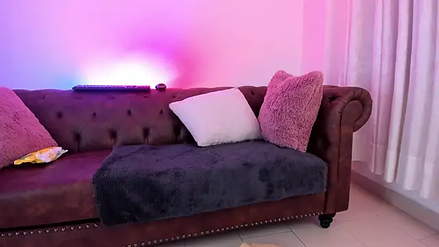 Niina26 online show from January 8, 3:09 am