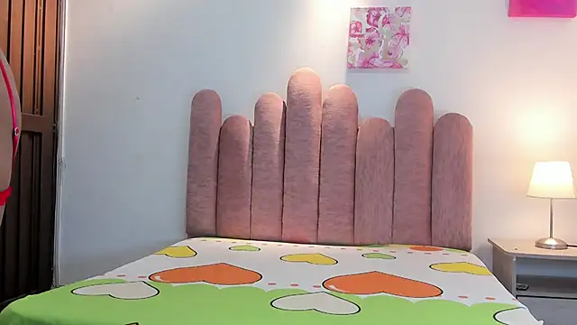 DanfneTorres online show from November 28, 11:35 am