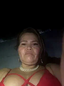 dirty-mother34 online show from November 17, 8:58 pm