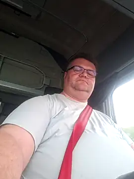 Snapshot of Grase44 chatting on February 5, 7:02 am Grase44 online show from February 5, 7:02 am