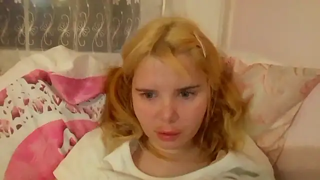 HornyElena online show from January 12, 3:39 pm