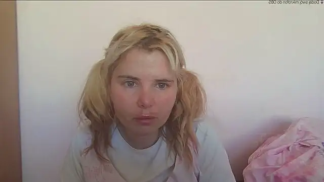 Snapshot of HornyElena chatting on May 29, 2:59 pm HornyElena online show from May 29, 2:59 pm