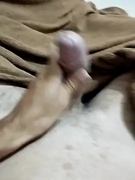 Snapshot of Luan1267 chatting on February 19, 9:33 pm Luan1267 online show from February 19, 9:33 pm