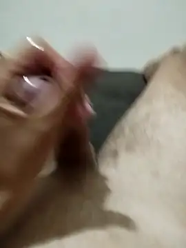 Snapshot of Luan1267 chatting on March 25, 7:42 pm Luan1267 online show from March 25, 7:42 pm