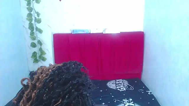 akiracampell online show from November 21, 11:53 am