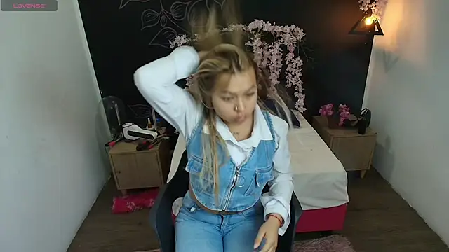 AriannaFox  online show from November 12, 12:05 pm