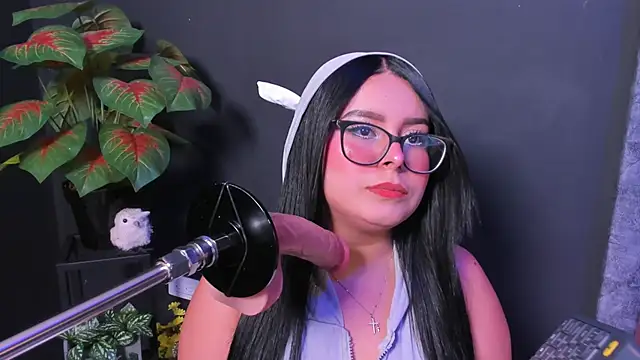 Amy whittee online show from July 1, 3:41 am