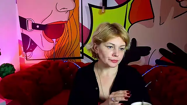 Snapshot of AmaraNights chatting on November 18, 2:54 pm AmaraNights online show from November 18, 2:54 pm