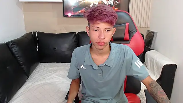 Tessachains 2  online show from November 17, 2:28 am