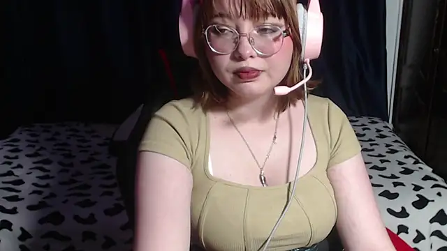 Michi sauria1 online show from December 4, 4:11 am