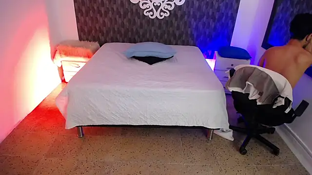 Dereck Jhonsonn online show from December 1, 7:52 pm