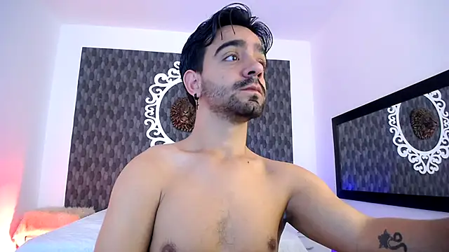 Dereck Jhonsonn online show from December 2, 3:40 pm