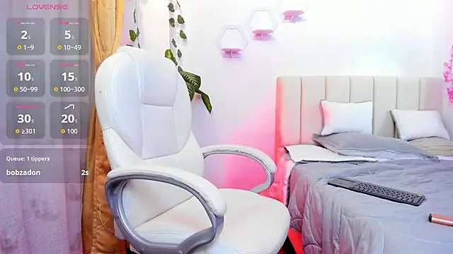 Isabella7   online show from November 28, 1:58 pm