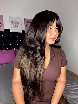 Snapshot of LoliitaBennett chatting on January 15, 2:16 am LoliitaBennett online show from January 15, 2:16 am