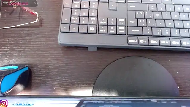 Tessa Moon  online show from November 8, 9:13 pm