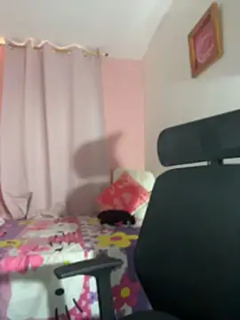 Snapshot of Melody_Spencer26 chatting on July 7, 5:50 pm Melody Spencer26 online show from July 7, 5:50 pm