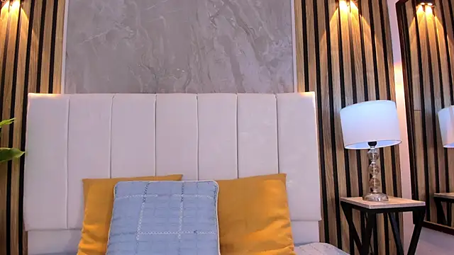 Snapshot of Carlotta_de_velour chatting on May 26, 3:02 am Carlotta de velour online show from May 26, 3:02 am