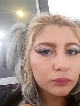 Hollywouldd online show from November 16, 6:08 am